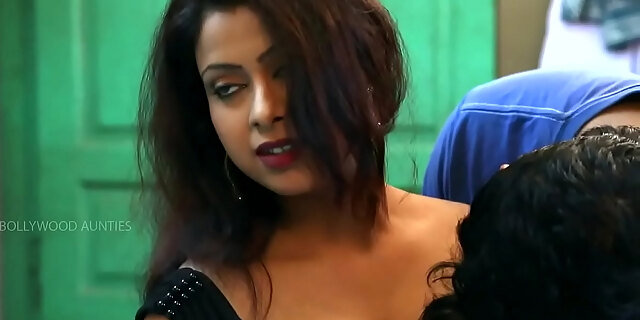 exotic,hot,indian